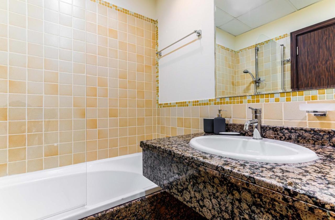 Maison Privee - Shams 1 Dubaj Kültér fotó